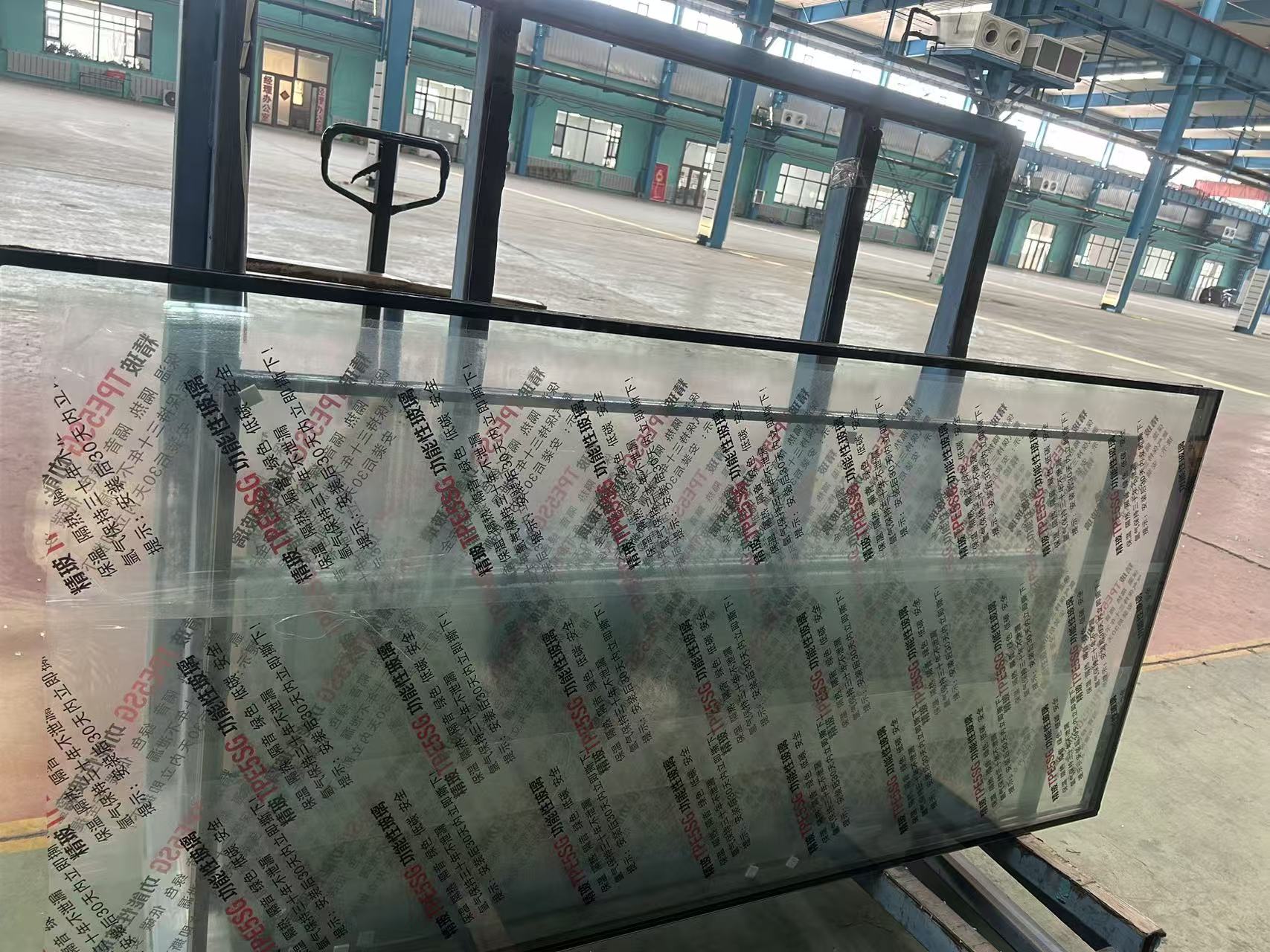 攀枝花市玻璃源头工厂夹层夹丝玻璃 - 厂家